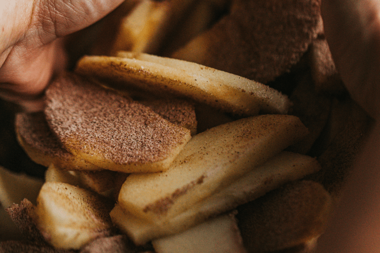 Apple slices with cinnamon sugar
