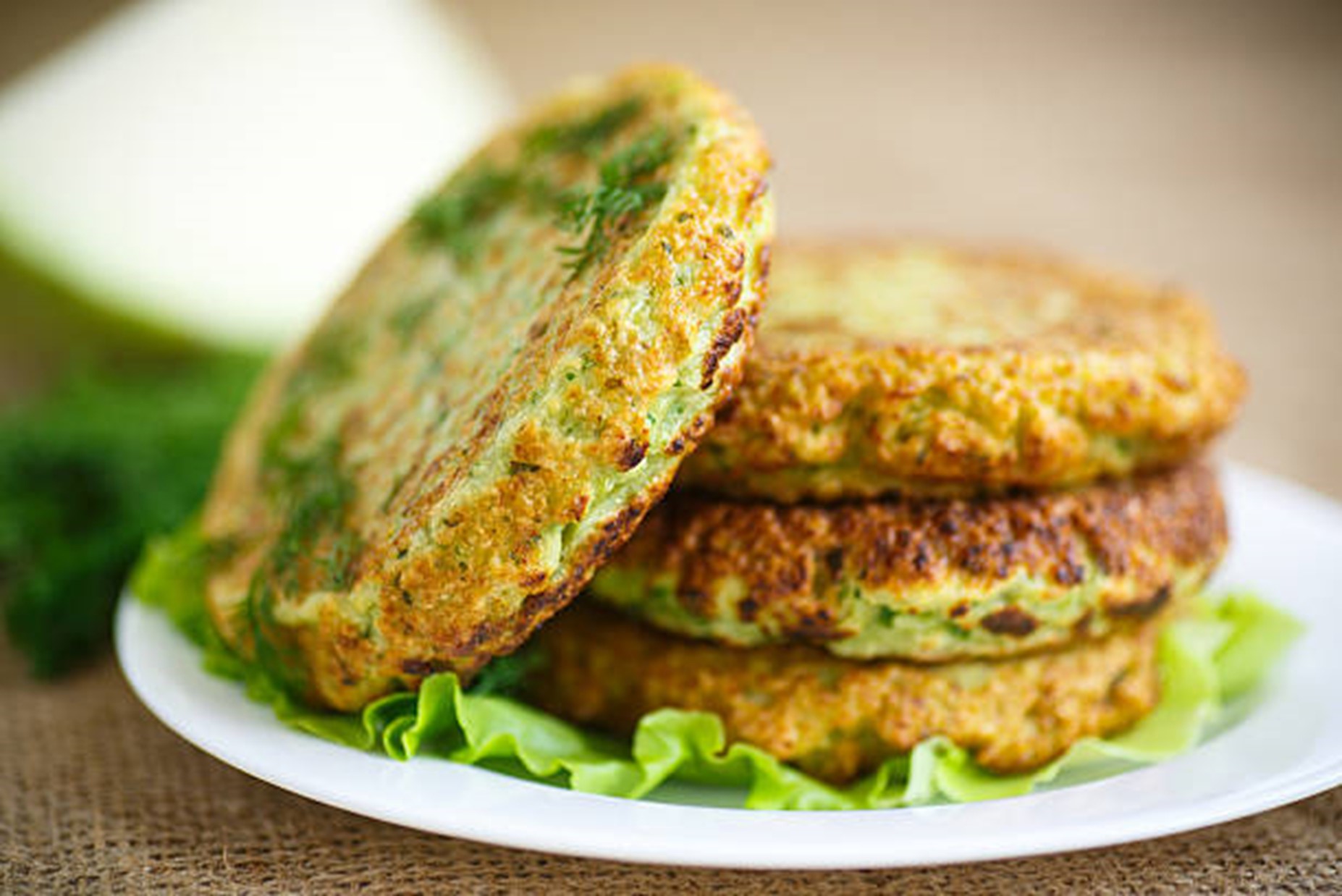 HIDDEN VEGGIE PANCAKES (SWEET OR SAVOURY TWIST)