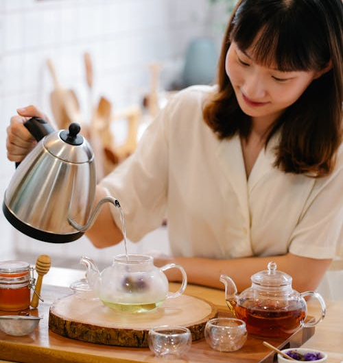 Soursop Leaf Tea – Calming & Relaxing